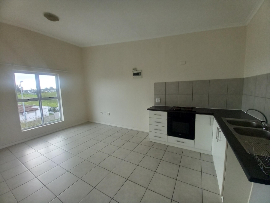 To Let 2 Bedroom Property for Rent in Brackenfell South Western Cape